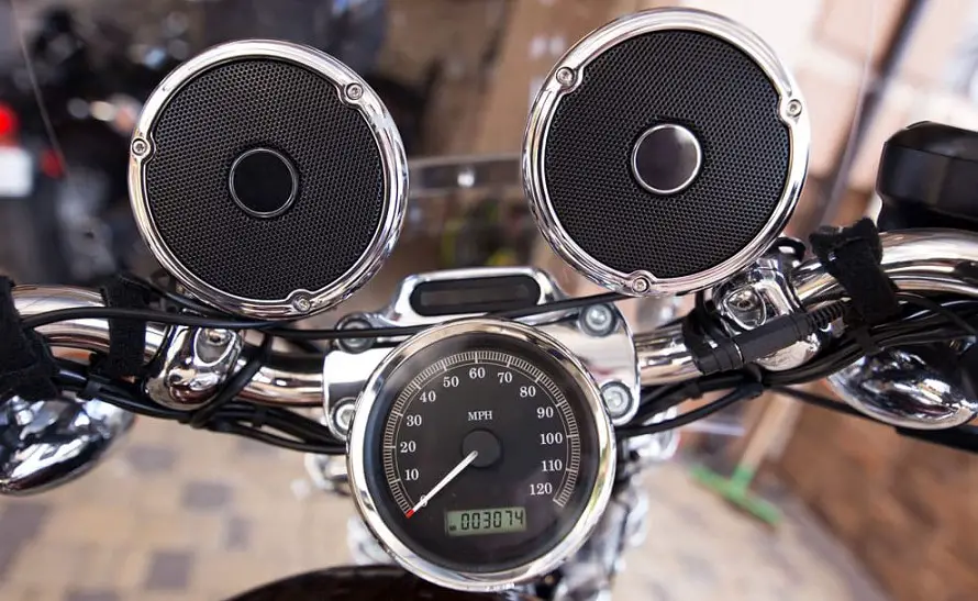 Top 6 The Best Motorcycle Radio In 2022 (NEW Buying Guide)