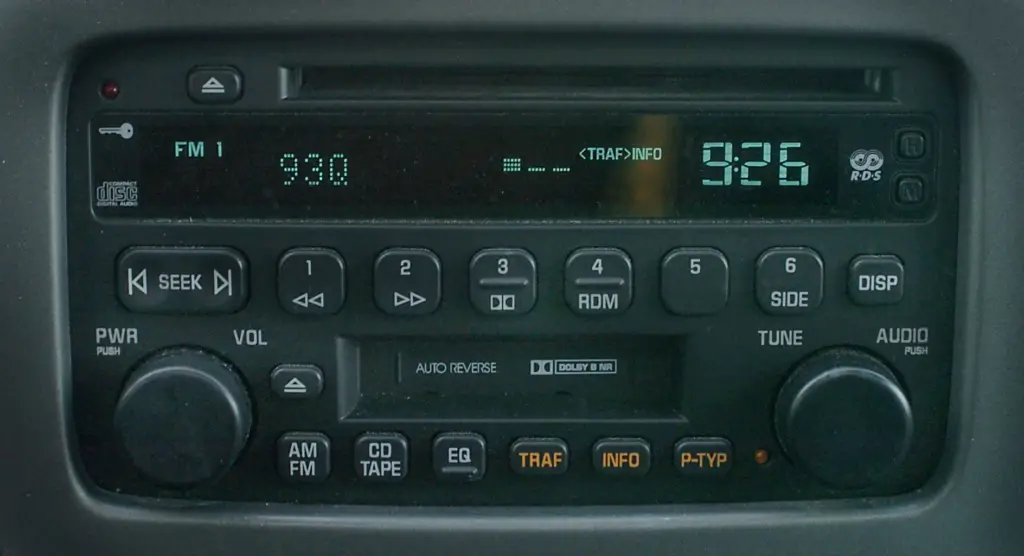 What Does TRAF Mean on a Car Radio? 1 What is TRAF
